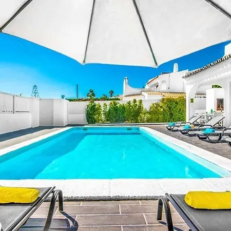 Sleeps 6 Pool Air Con Wifi Villa *