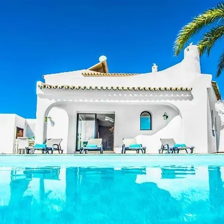 Sleeps 6 Pool Air Con Wifi Villa *