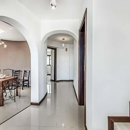 Villa Sleeps 6 Pool Air Con Wifi Sesmarias