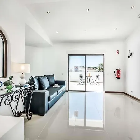 Villa Sleeps 6 Pool Air Con Wifi Sesmarias